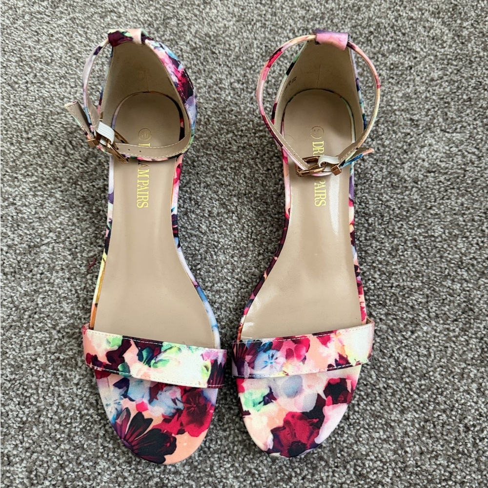 Dream Pairs Multicolor Floral Sandals